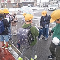 交通事故死ゼロの日　通学支援活動