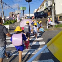 新学期　通学見守り活動