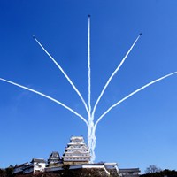 ブルーインパルス展示飛行　アジア競技大会